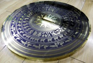 Khắc trống đồng tại hà nội