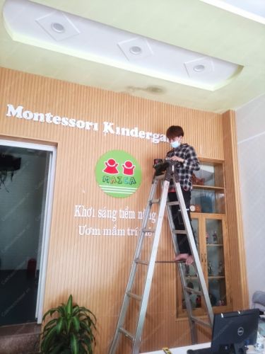 Dán chữ logo theo yêu cầu tại hà nội
