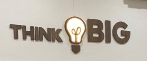 Chữ logo công ty bẳng gỗ đèn led